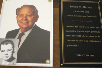 Outstanding Alumni Wall of Fame - Photo Number 7