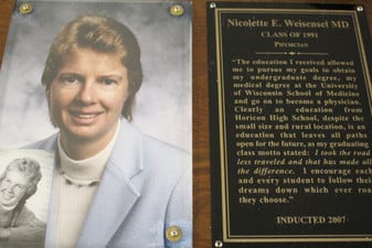 Outstanding Alumni Wall of Fame - Photo Number 20