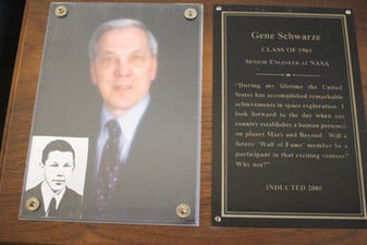 Outstanding Alumni Wall of Fame - Photo Number 26